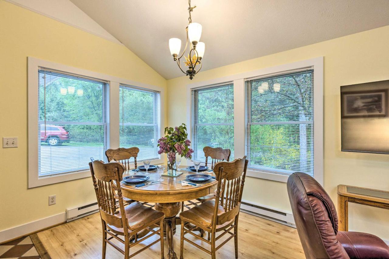 Charming Retreat Near Downtown Frankfort And Beaches Exterior photo